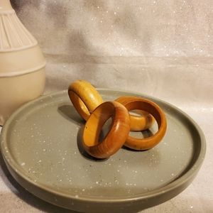 Set of 4 Wooden Napkin Rings / Holder